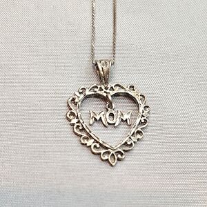 Silver 925 Heart 'Mom' Necklace